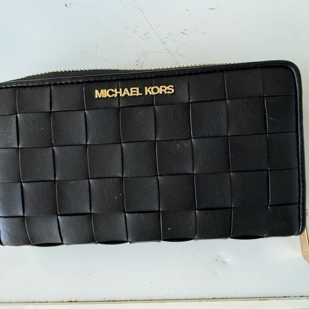 Michael Kors Black Leather Wallet with Gold Zipper
